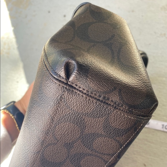 Coach Black and Brown Signature Tote Bag - Picture 6 of 9